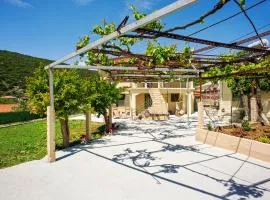 Garbis Garden View
