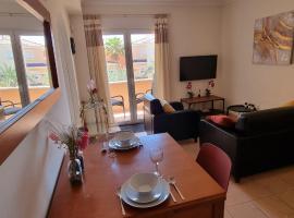 Casa Rebecca, apartment with a poolview, hotel de golf en Murcia