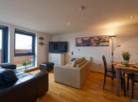 Lovely Central 1-Bedroom Flat with a View, Ideal Getaway, accessible hotel in Liverpool