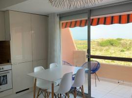 Mon Petit Paradis, vue sur dunes et mer, accès direct plage Robinson, terrasse, parking privé, très ressourçant, à Marseillan Plage, appartement à Marseillan