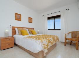 Apartamento Mar e Serra , sea view, smještajni objekt u gradu 'Alvor'