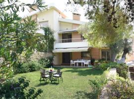 Villa Julia: Sani Plajı şehrinde bir otel