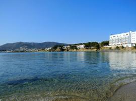 Hotel Grifeu, hotel v destinaci Llança