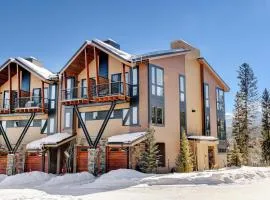 Downtown WP River Front Villa 232 I Private Hot Tub I Great Views