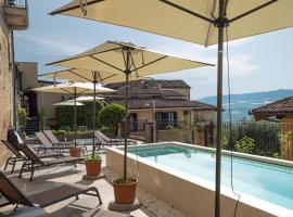 Le Torri - Castiglione Falletto, designový hotel v destinaci Castiglione Falletto