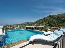 Private Rooftop Pool - Penthouse, appartamento a Phuket
