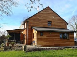 Hide on the Hill Cottage, pet-friendly hotel in Wells