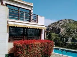 Villa 47