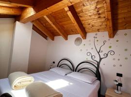 Appartamenti Casa Miravalle, hotel v destinaci Enguiso