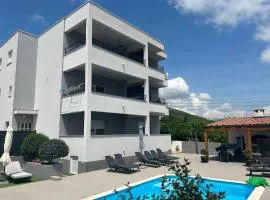 Villa Apartments AA 1