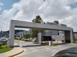 Hermoso y Comfortable Departamento 15 min del Aeropuerto, hotel barato en Guadalajara