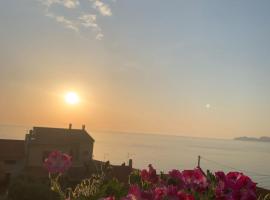 Sardegna casa vacanze La bouganville, tempat menginap di Tresnuraghes