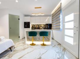 ΔVO luxury apartment, luxusní hotel v destinaci Agios Nikolaos