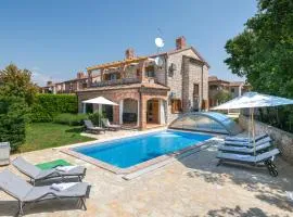 Villa Wish with heated pool