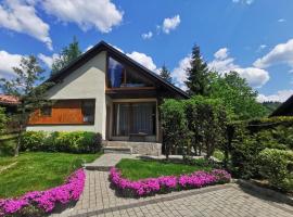 Domek na szlaku Rysianka Beskidy、Złatnaのシャレー