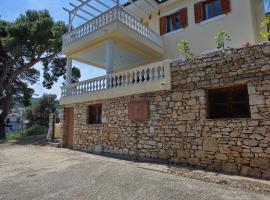 Eleni's Guest House, מלון בהעיר העתיקה של אלוניסוס