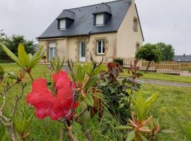 Grande maison de 4 chambres, 9 couchages proche du Mont Saint Michel, недорогой отель в Сен-Джеймсе