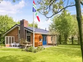 Awesome Home In Lauwersoog With Kitchen