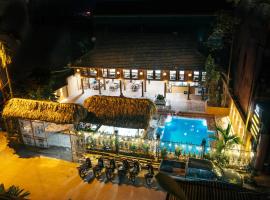 Odyssey Hostel, Tours & Motorbikes Rental, alberg a Ha Giang