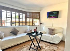 Blue Lantern Bed and Breakfast, serviced apartment in Kempton Park
