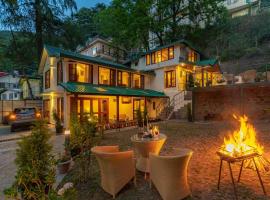 StayVista at Driftwood Cottage, ξενοδοχείο στη Σίμλα