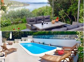 Villa Sol Necujam - private pool and 30m from the beach, hotel in Nečujam
