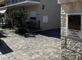 Dionysus Apartments & Studios