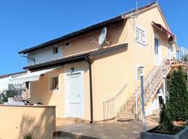 AMORE house with apartment, hotel i Umag