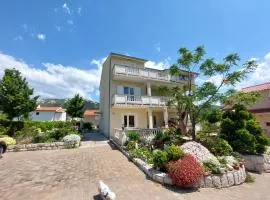 Apartments Velinka
