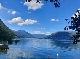 La terrazza sul lago, vila di Pella