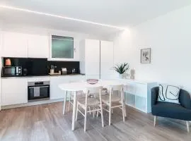 La Palma 3 by Quokka 360 - studio with terrace and lake view