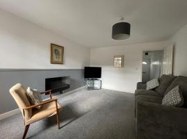Cosy & Comfortable Apartment w/Parking, hotel in Worksop