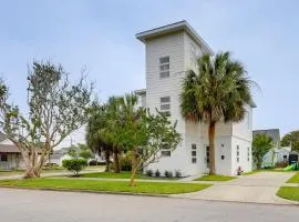 Coastal North Carolina Abode - Rooftop Water Views