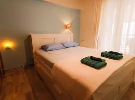 ZeusPlace Paralia Akti 1