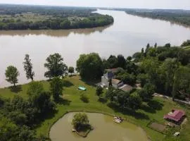 Le Cast'L 2 Coin de paradis en bord de Dordogne