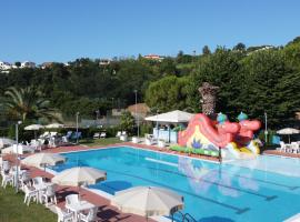Villetta cod. 454 Taunus Vacanze, hotel v destinaci Numana