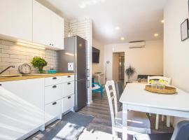 LunArta Apartments, hotel a Makarska
