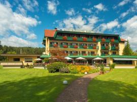 Strandhotel Habich, hotel u gradu 'Krumpendorf am Wörthersee'