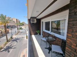 Aguadulce, Apto nuevo 2 hab con terraza, Aire, WiFi, a 5 min de la playa, pet-friendly hotel in Aguadulce