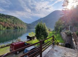 Zemu izmaksu kategorijas viesnīca B&B Villa Grazia pilsētā Darfo