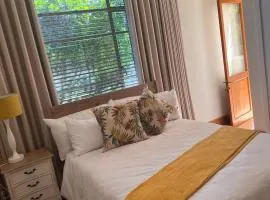 Peaceful@Swansea In Rosebank-Parkwood