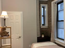 Private one bedroom one bathroom, hotel with jacuzzis in New York