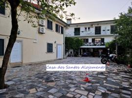 Casa Dos Santos Alojamento - Guest House, hotel romantis di Geres