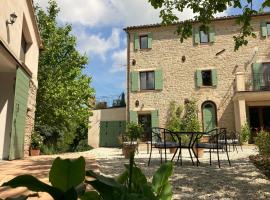 Villa Verdicchio - B&B for winelovers, B&B/chambre d'hôtes à Cupramontana