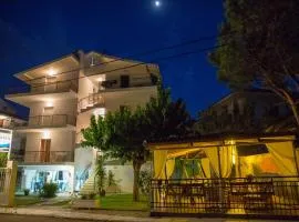 Philoxenia Apartments