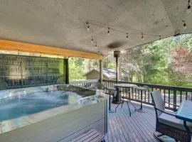 Ronald Vacation Rental Cabin with Private Hot Tub!