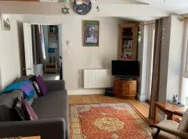 Morning Sun Apartment Glastonbury