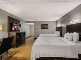 Red Roof Inn PLUS+ & Suites Knoxville West - Cedar Bluff, viešbutis mieste Noksvilis