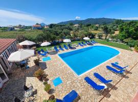Elena Pool, Ferienwohnung mit Hotelservice in Agios Georgios