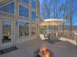 Murrayville Lakefront Cabin with Boat Slip and Grill!, hotel in Murrayville